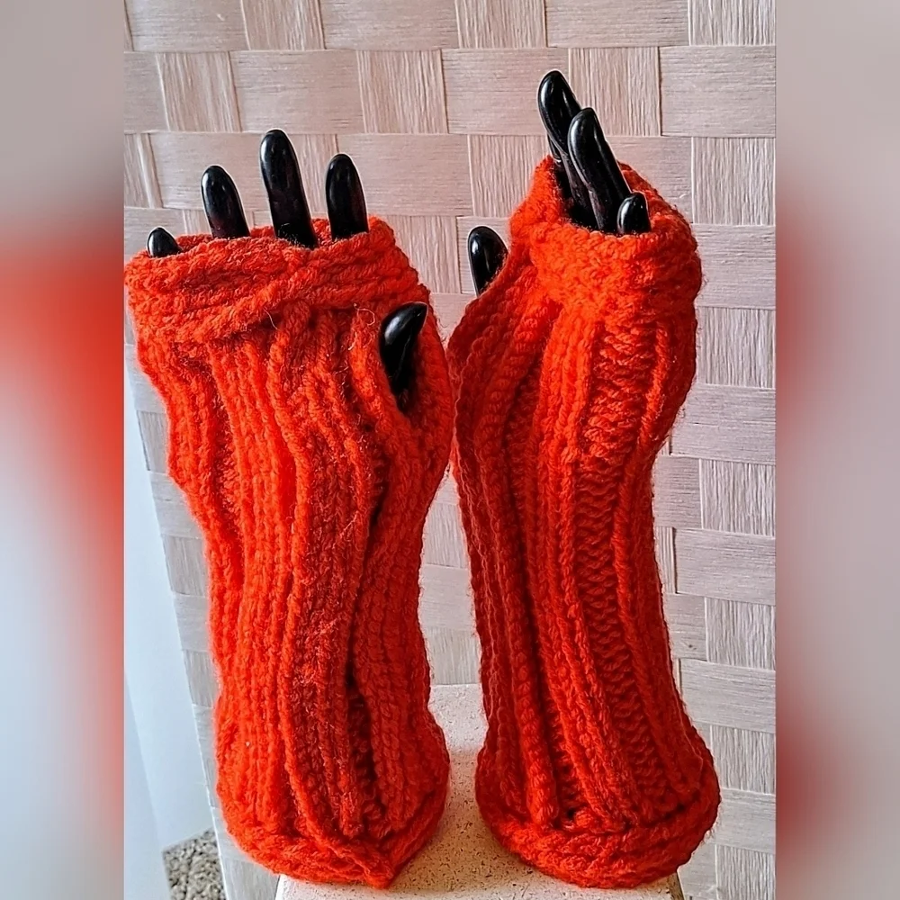 NWT Artisanal Fingerless Gloves